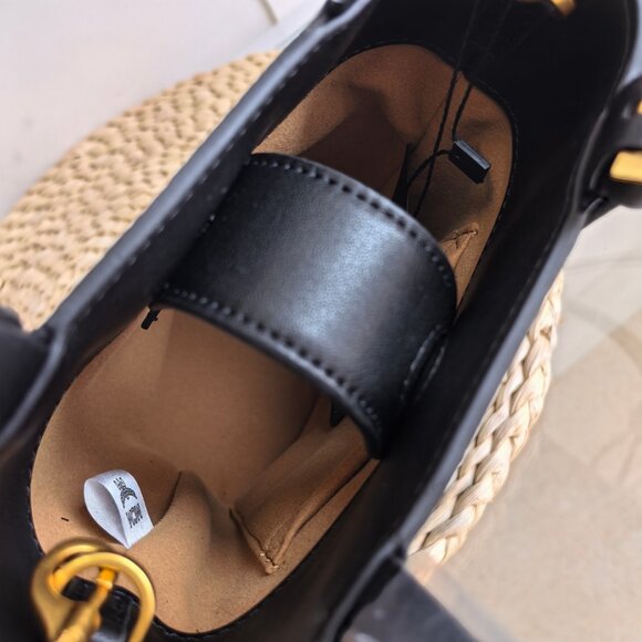 MCM AREN Mini Tote Bag Crossbody Bag Bucket Bag Women's Bag - Picture 7 of 9